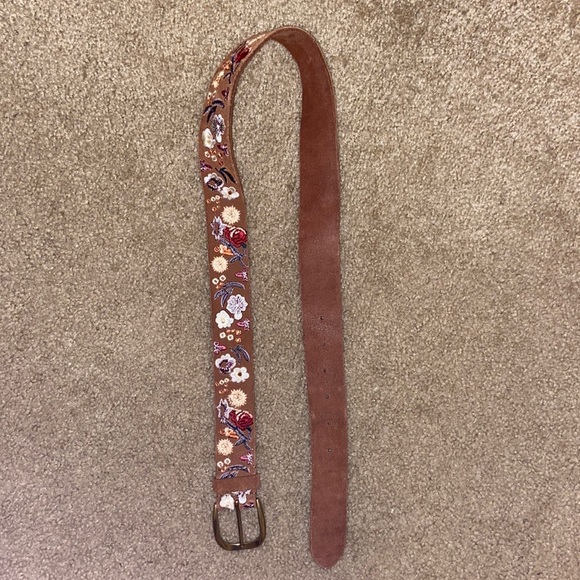 Lucky Brand Accessories - Lucky Brand Small Embroidered Belt